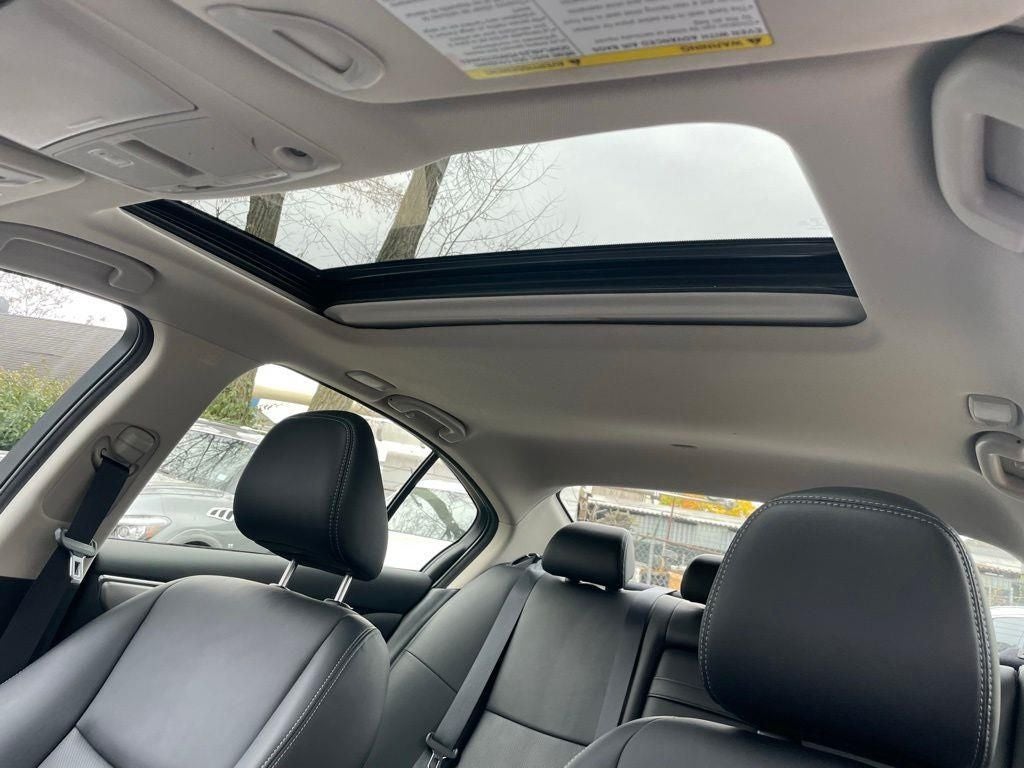 2023 INFINITI Q50 LUXE