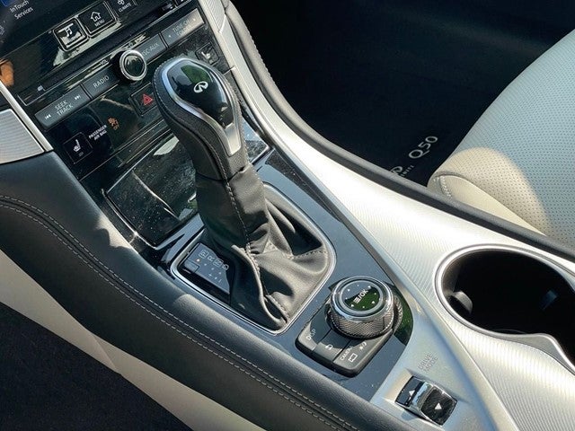 2022 INFINITI Q50 LUXE AWD