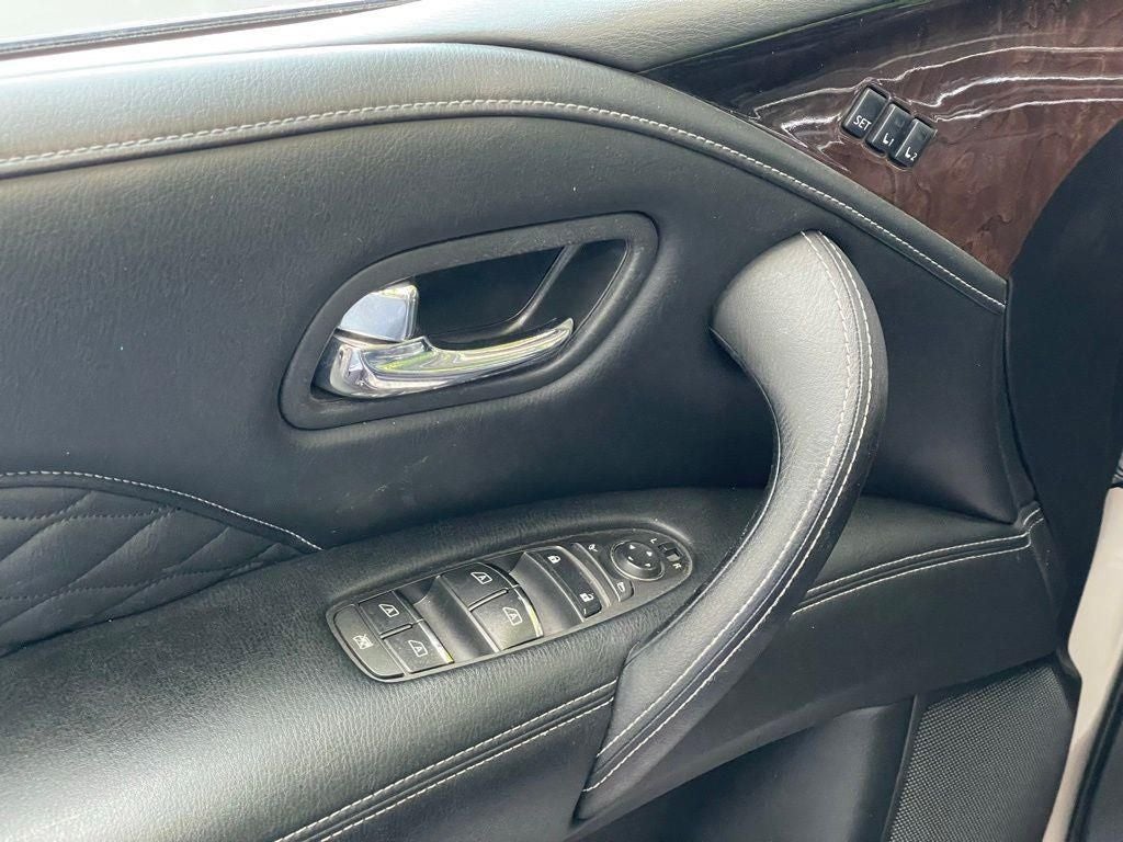 2019 INFINITI QX80 LUXE