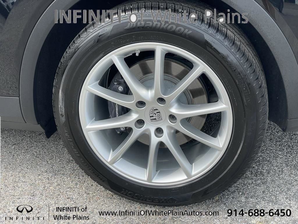 2024 Porsche Cayenne Base