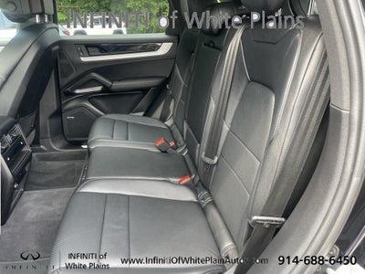 2024 Porsche Cayenne Base