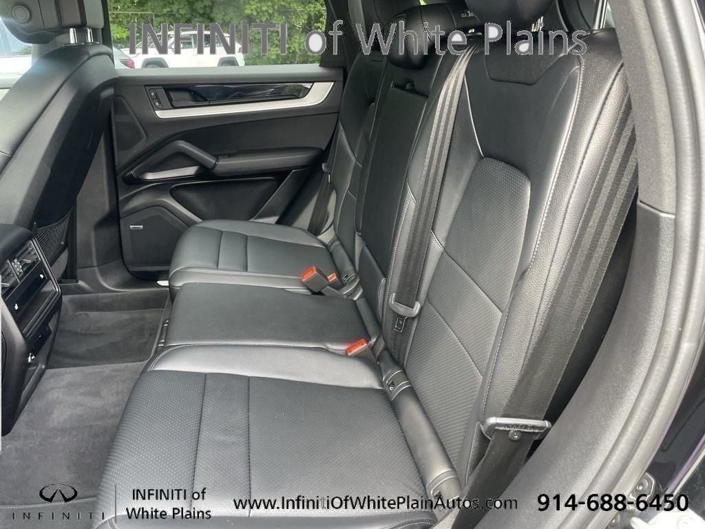 2024 Porsche Cayenne Base
