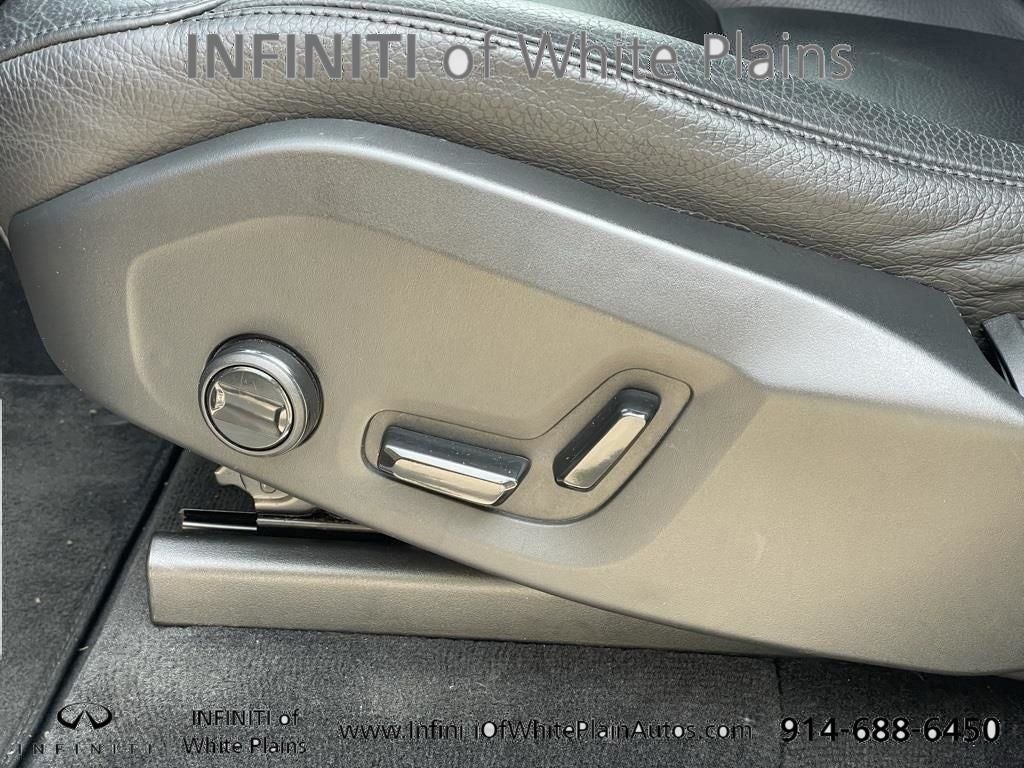 2023 Volvo XC90 B6 Plus 7-Seater w/Heated Leather, Navi, Moonroof, AWD,