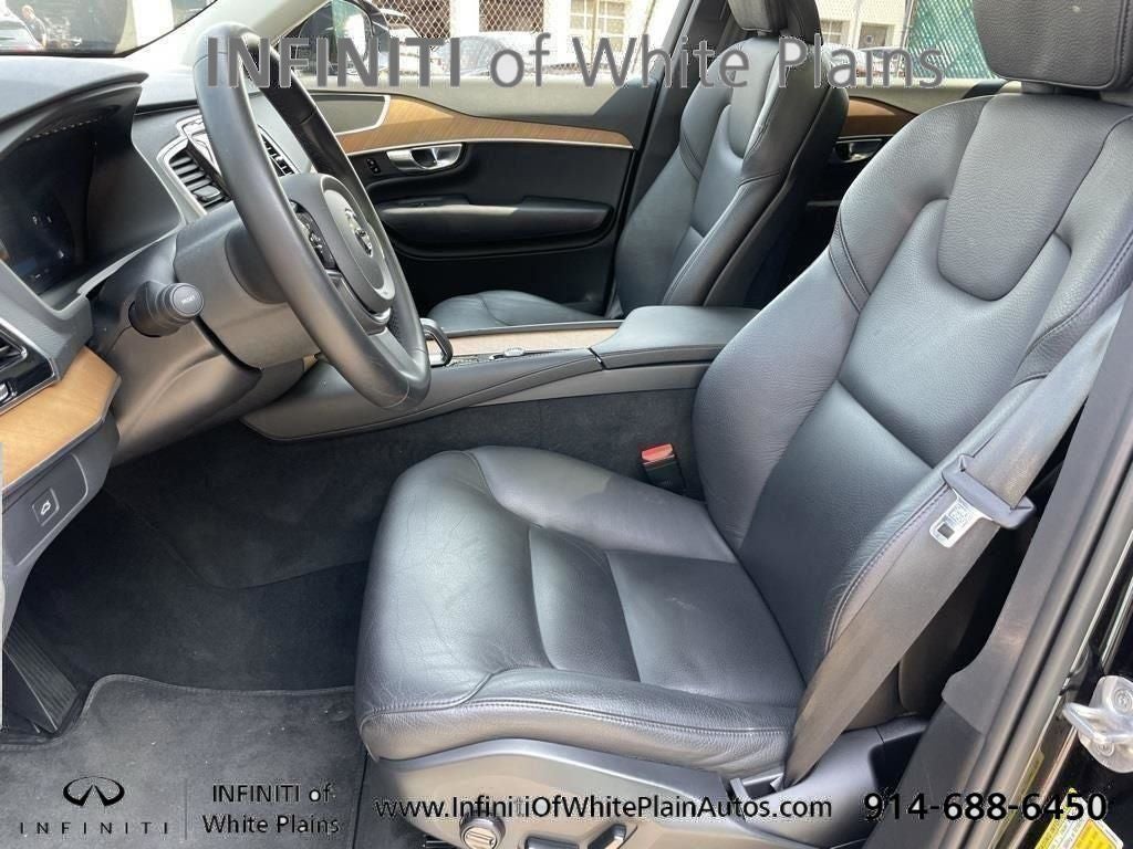 2023 Volvo XC90 B6 Plus 7-Seater w/Heated Leather, Navi, Moonroof, AWD,