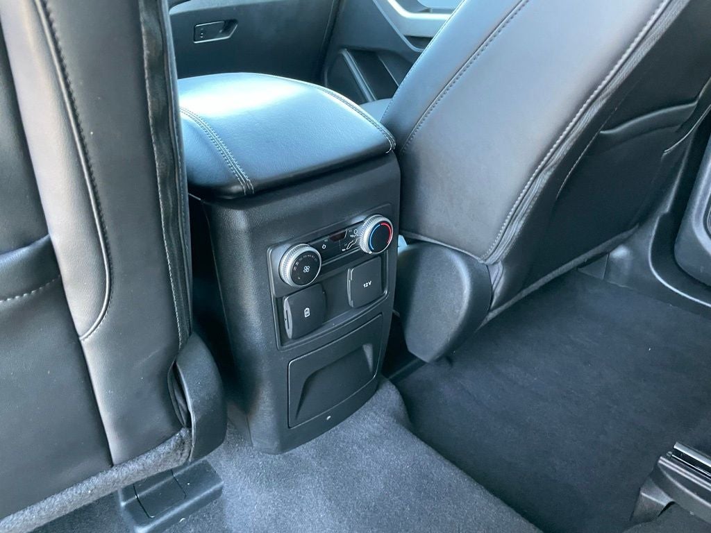 2023 Ford Explorer XLT 4x4