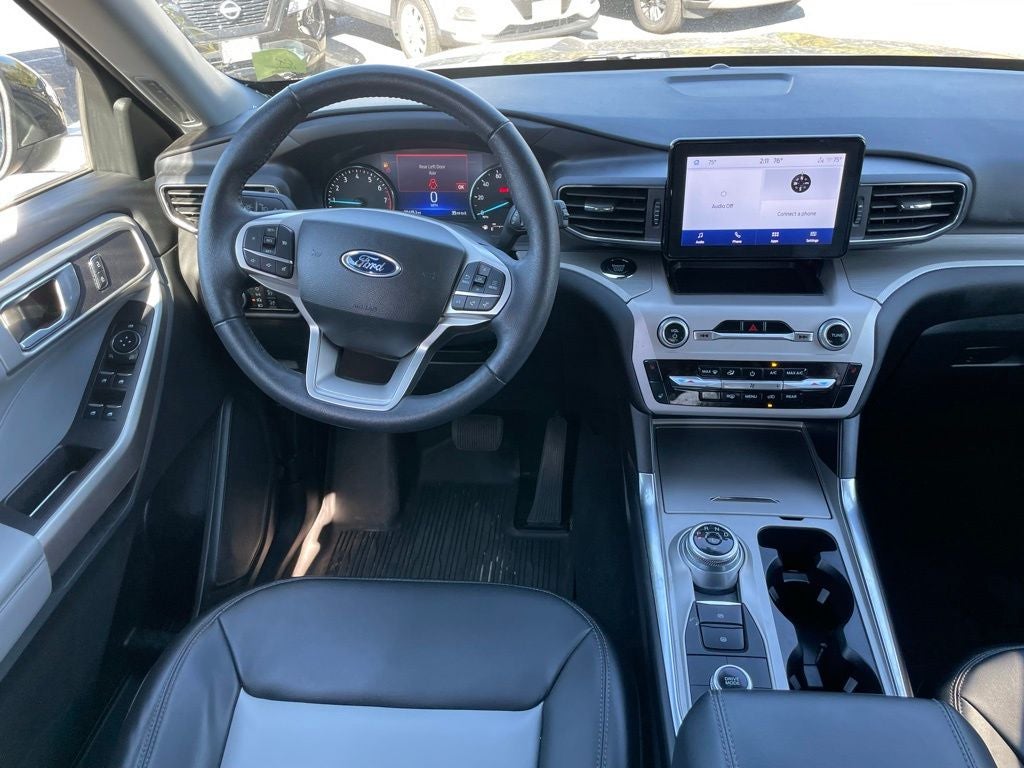 2023 Ford Explorer XLT 4x4