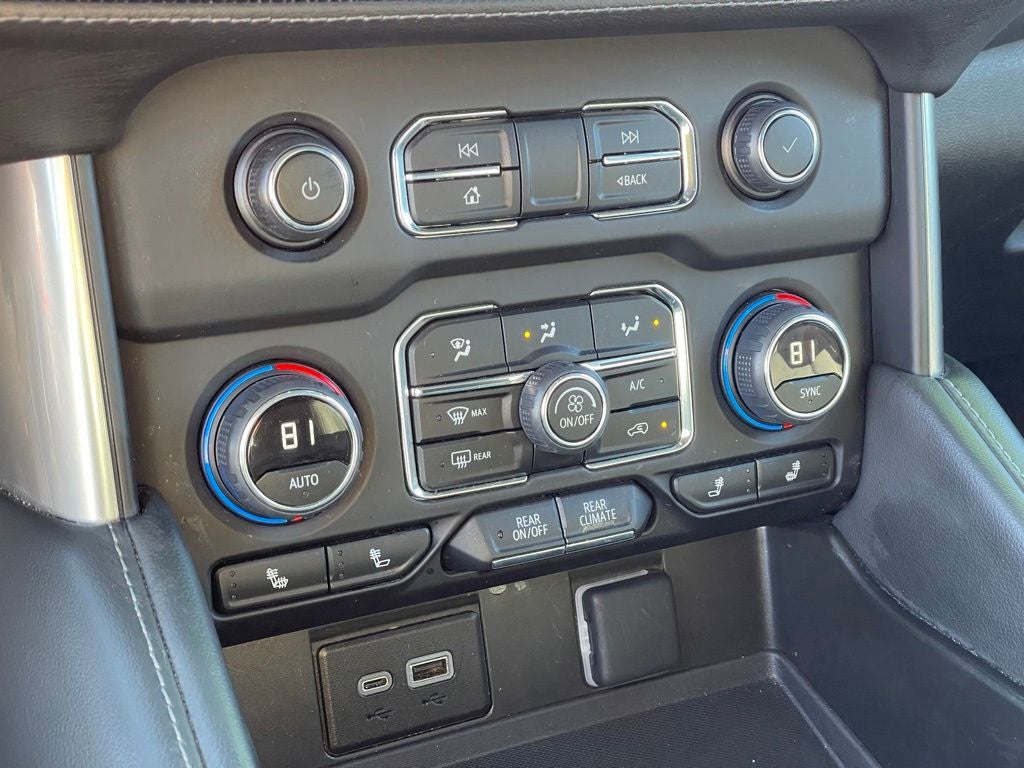 2024 Chevrolet Suburban LT