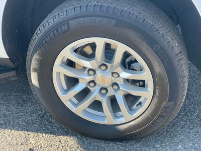 2024 Chevrolet Suburban LT