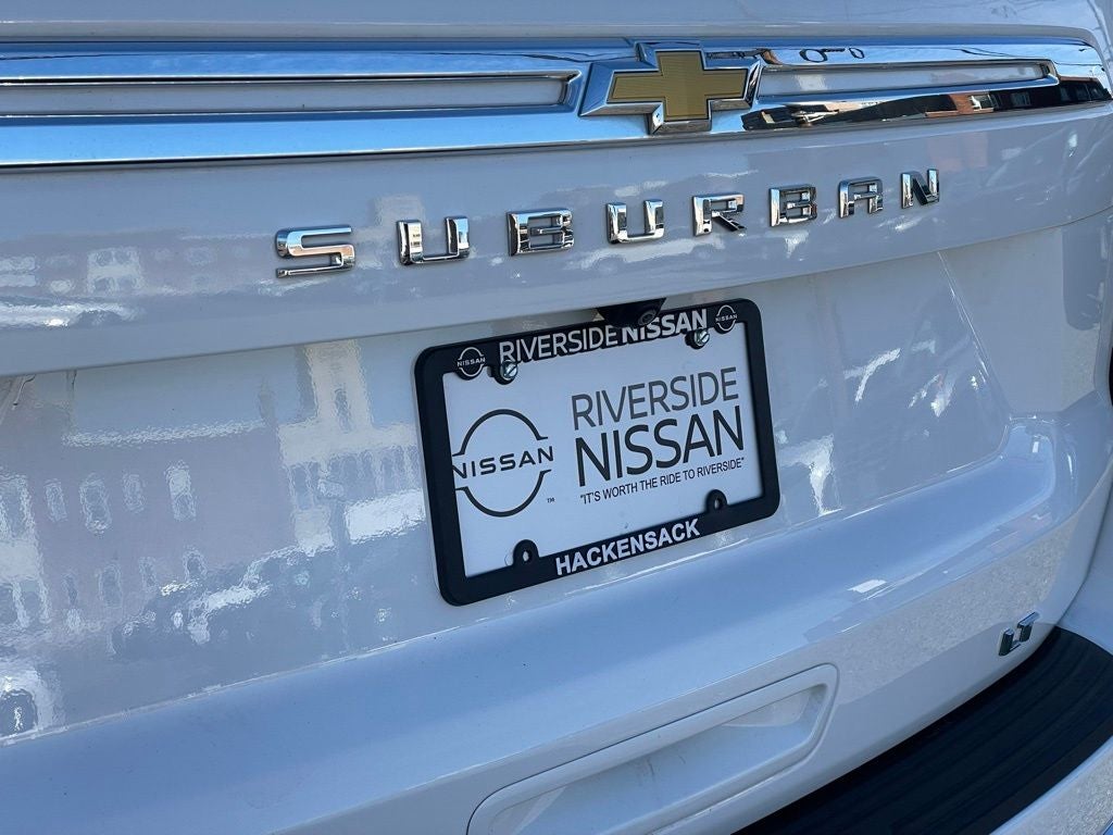 2024 Chevrolet Suburban LT