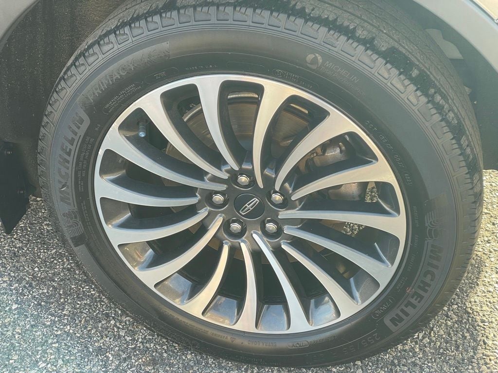 2023 Lincoln Aviator Standard