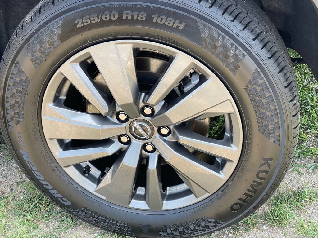 2022 Nissan Pathfinder S