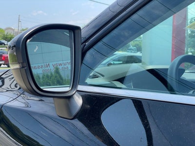 2022 Nissan Pathfinder S