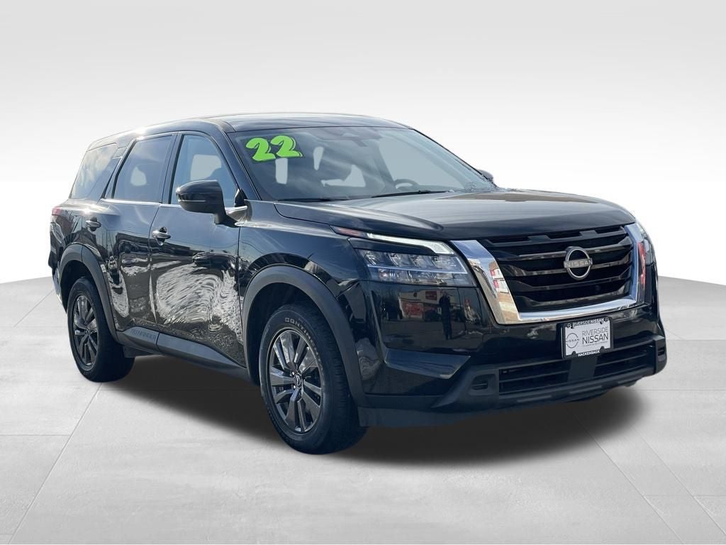 2022 Nissan Pathfinder S