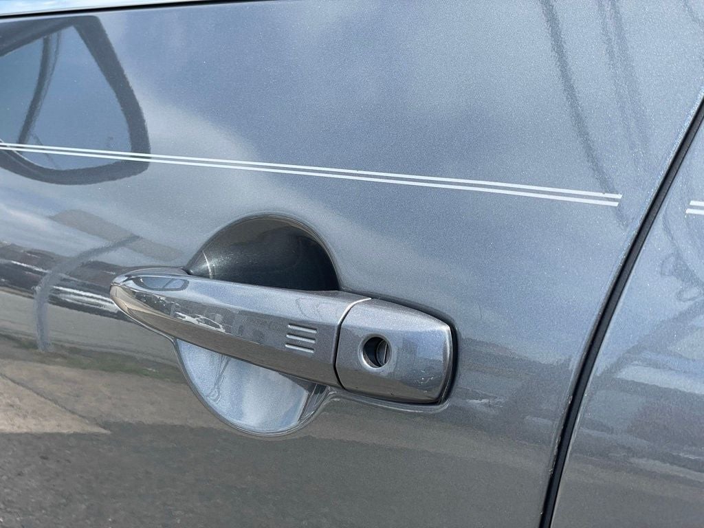 2023 Nissan Pathfinder S