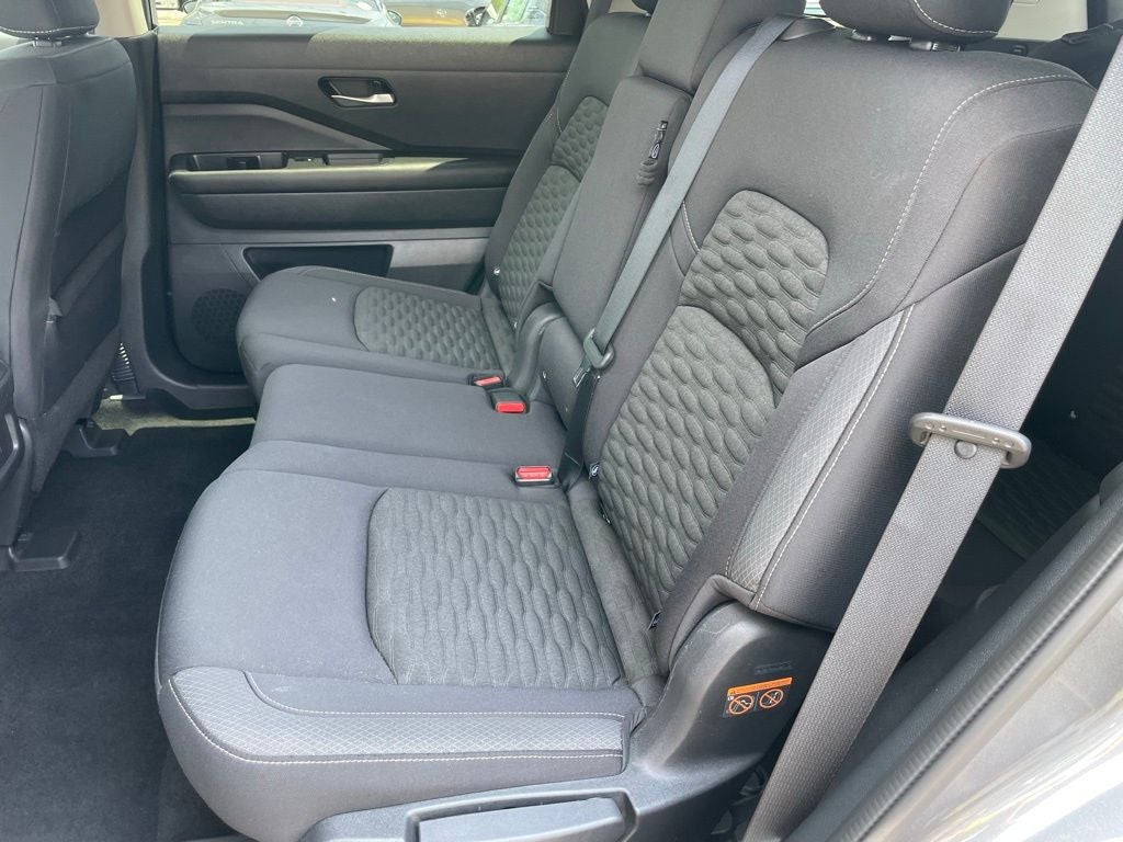 2023 Nissan Pathfinder S