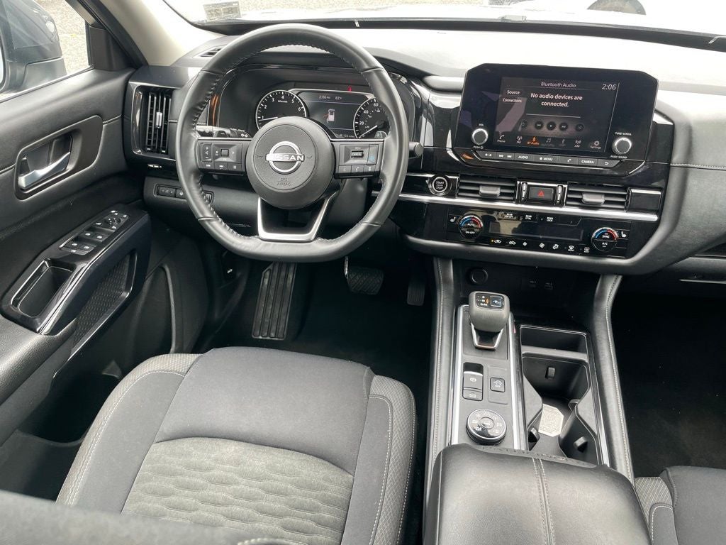 2022 Nissan Pathfinder SV 4WD