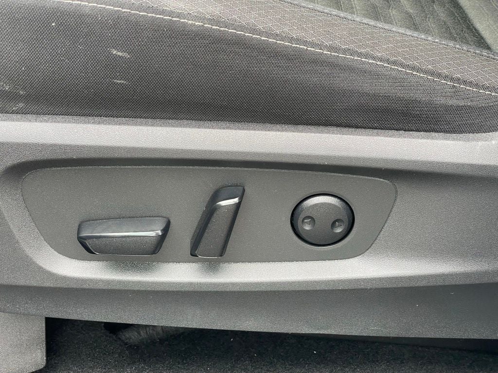 2022 Nissan Pathfinder SV 4WD