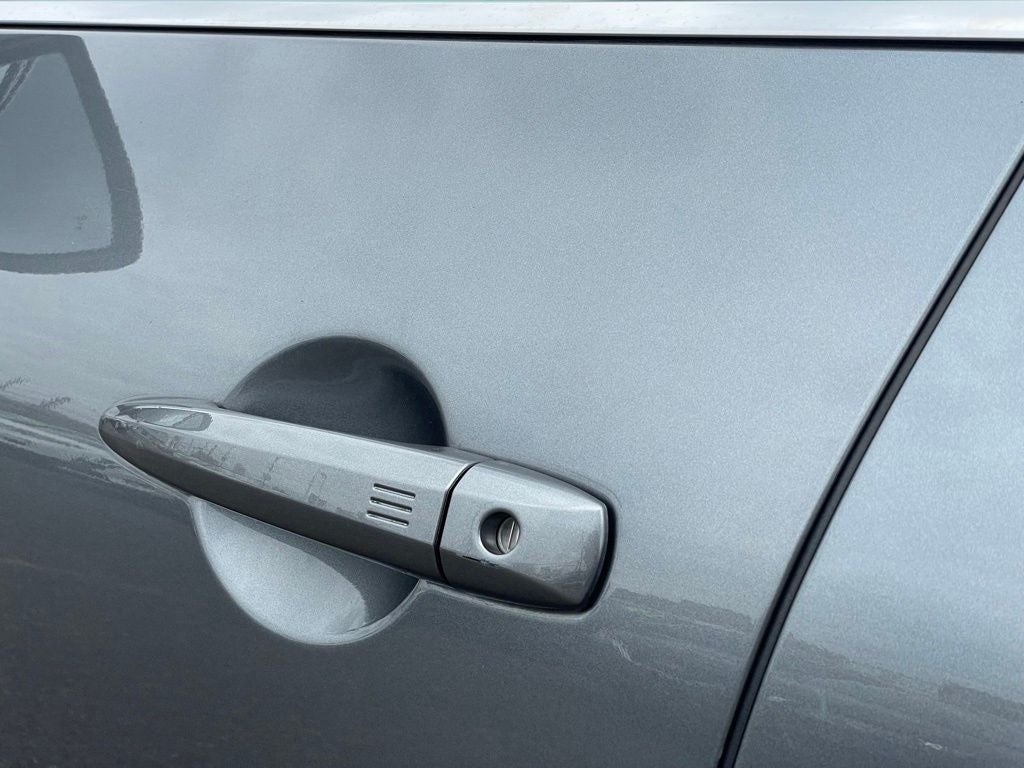 2022 Nissan Pathfinder SV 4WD