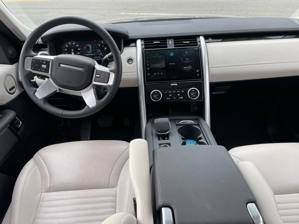 2025 Land Rover Discovery S