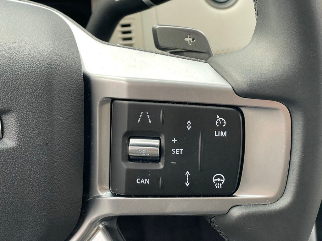 2025 Land Rover Discovery S