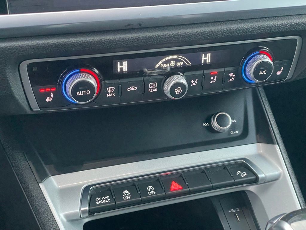 2021 Audi Q3 Premium quattro