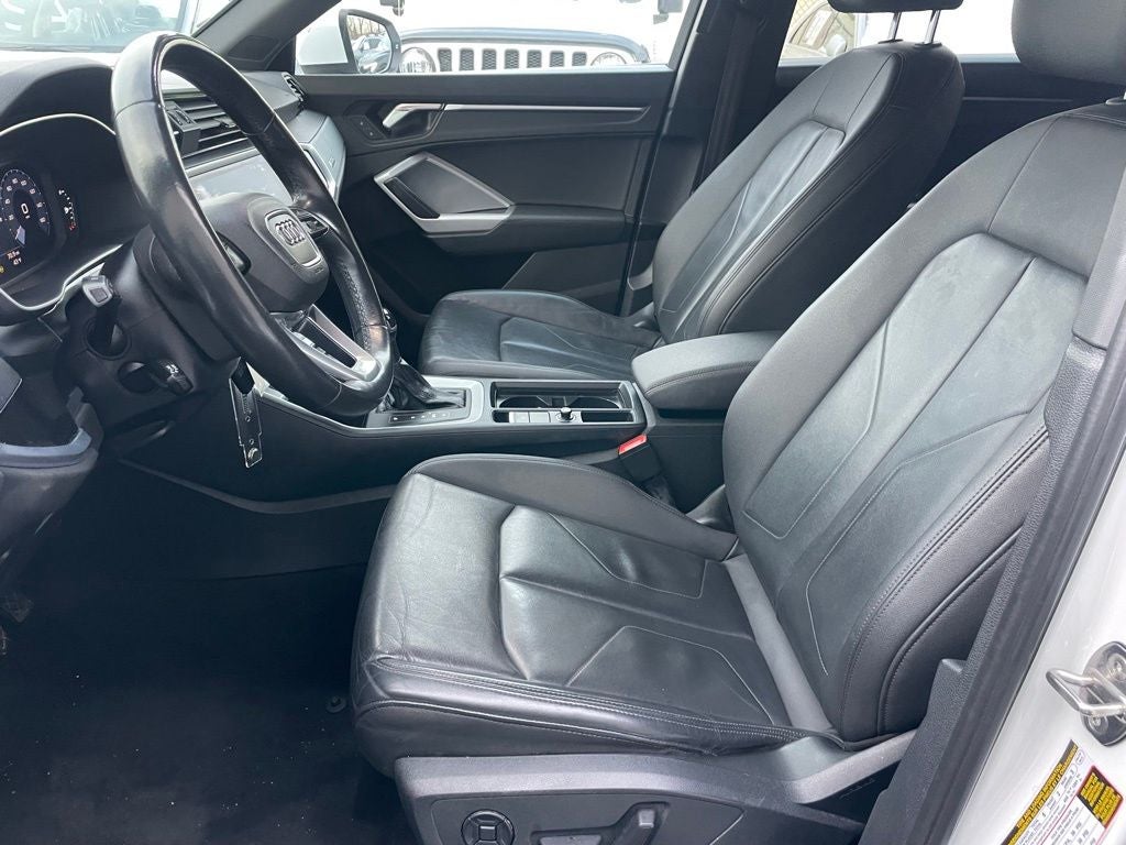 2021 Audi Q3 Premium quattro