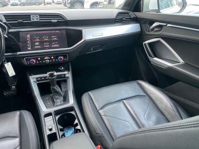 2021 Audi Q3 Premium quattro