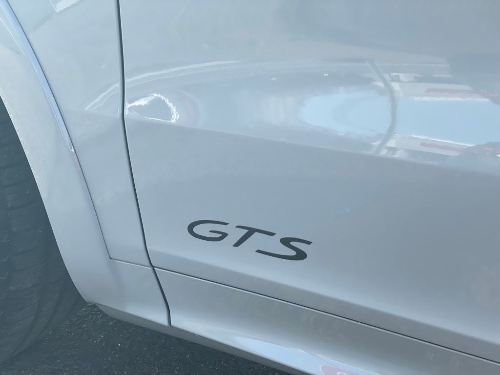 2022 Porsche Cayenne Coupe GTS