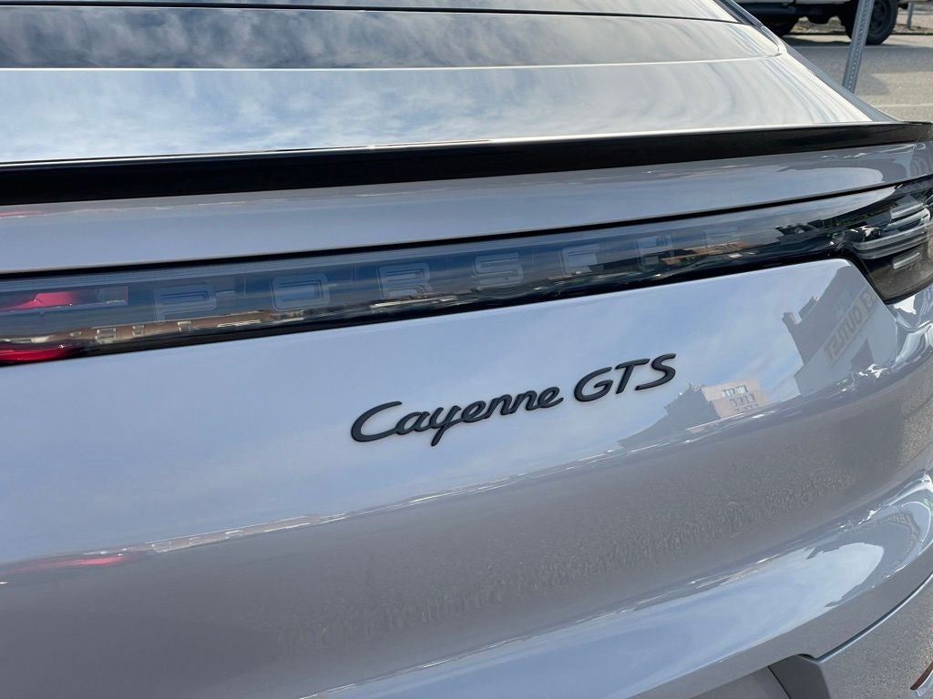 2022 Porsche Cayenne Coupe GTS