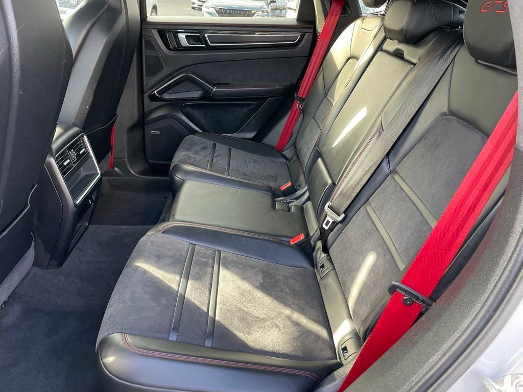 2022 Porsche Cayenne Coupe GTS