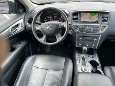 2020 Nissan Pathfinder SL