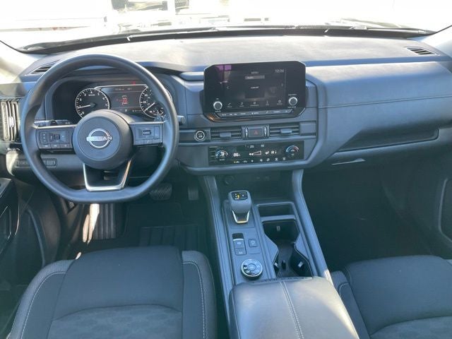 2023 Nissan Pathfinder S