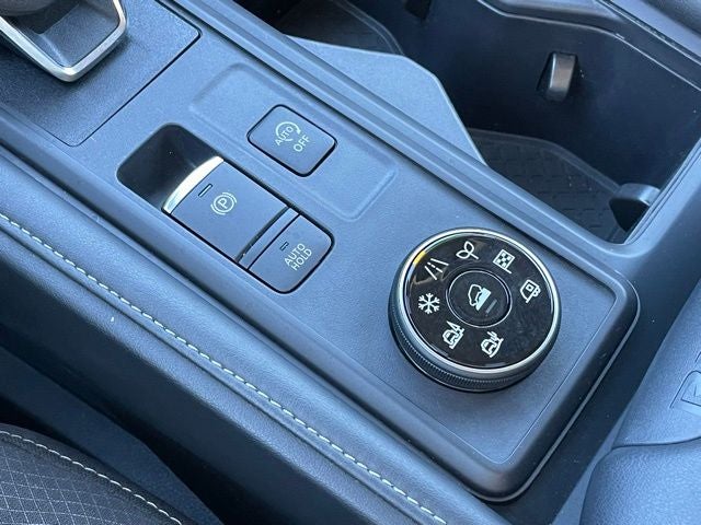 2023 Nissan Pathfinder S