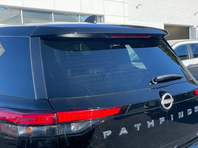 2023 Nissan Pathfinder S