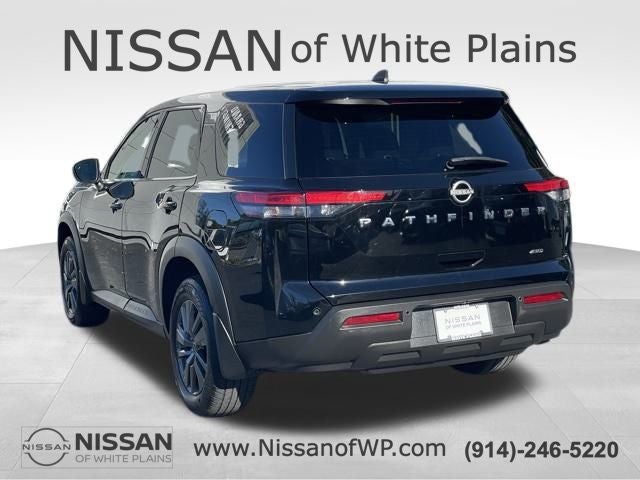 2023 Nissan Pathfinder S