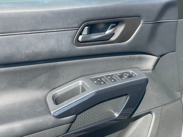 2023 Nissan Pathfinder SV