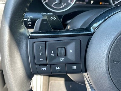 2023 Nissan Pathfinder SV