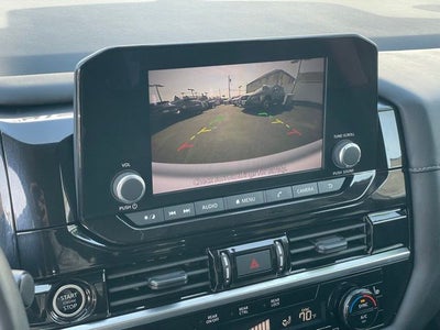 2023 Nissan Pathfinder SV