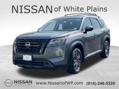 2023 Nissan Pathfinder SV