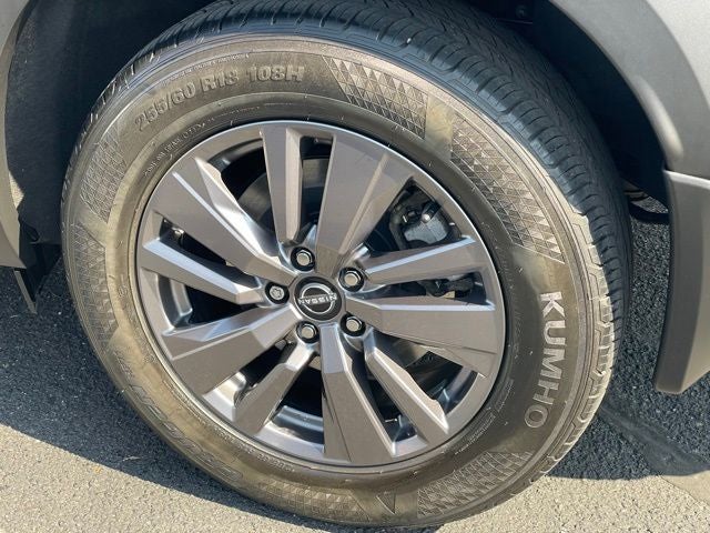 2023 Nissan Pathfinder SV