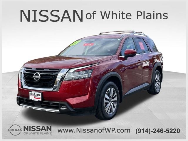 2023 Nissan Pathfinder SL