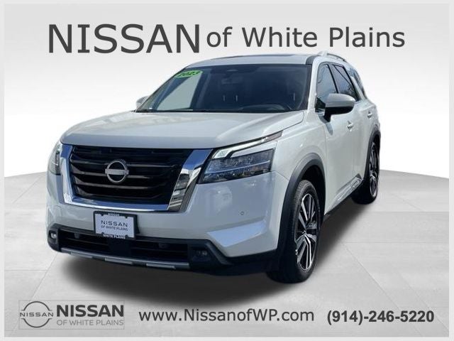 2023 Nissan Pathfinder Platinum