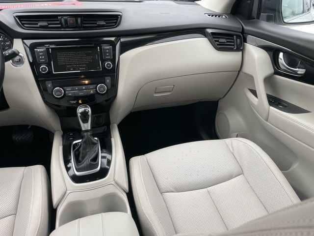 2022 Nissan Rogue Sport SL