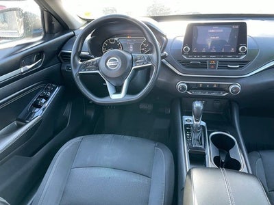 2021 Nissan Altima 2.5 SV