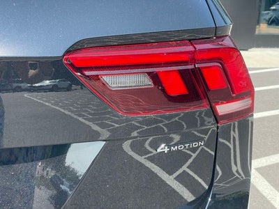 2023 Volkswagen Tiguan 2.0T SEL R-Line