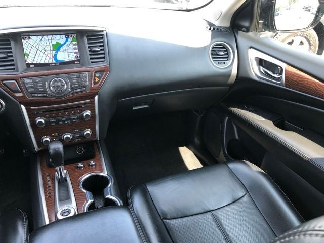 2020 Nissan Pathfinder Platinum