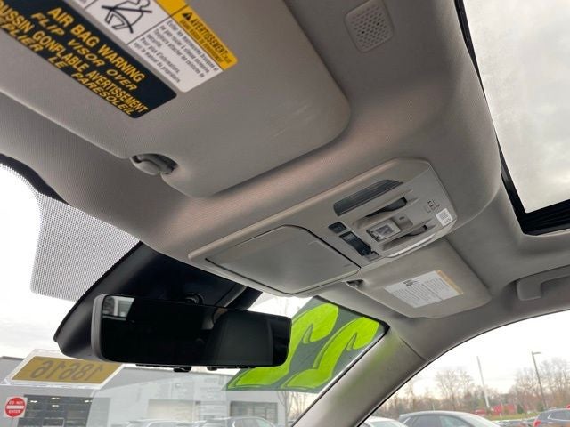 2022 Toyota Highlander Hybrid Bronze Edition