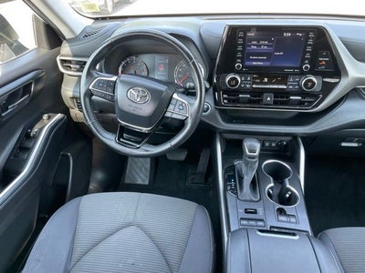 2021 Toyota Highlander LE