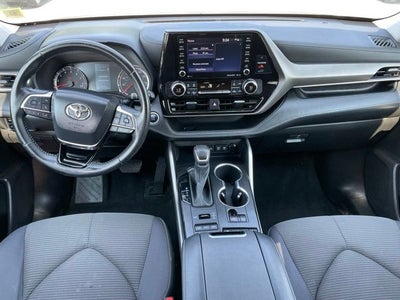 2021 Toyota Highlander LE